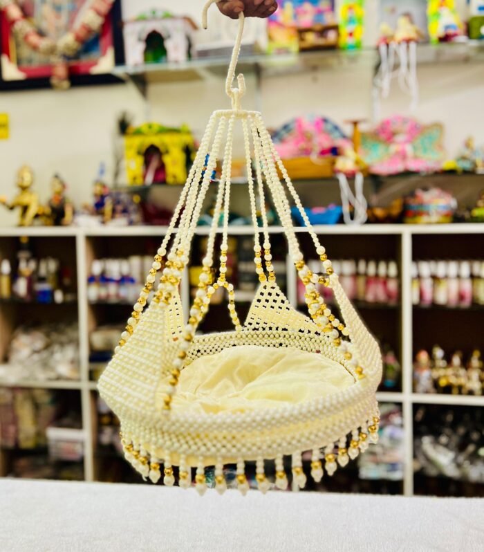 Hanging Pearl Jhula – Cream Krishna Swing for Janmashtami Décor