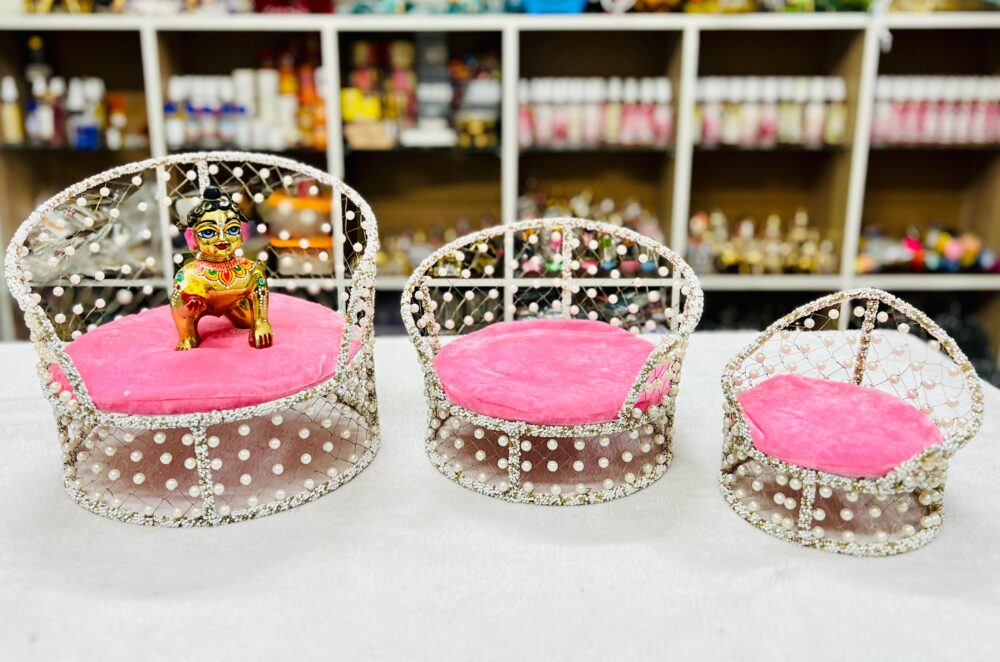 Pearl Shingasan for Laddu Gopal – White & Pink | Decorative Swing for Krishna Idol - Image 2